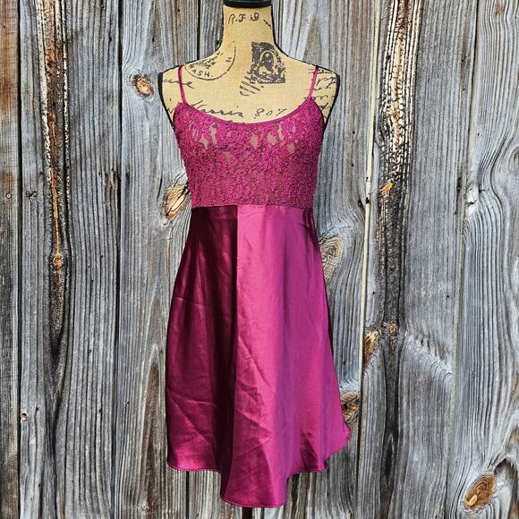 Satin Lace Chemise VTG Victoria's Secret Size M Burgundy Vintage Gold Label Gown - Picture 2 of 8